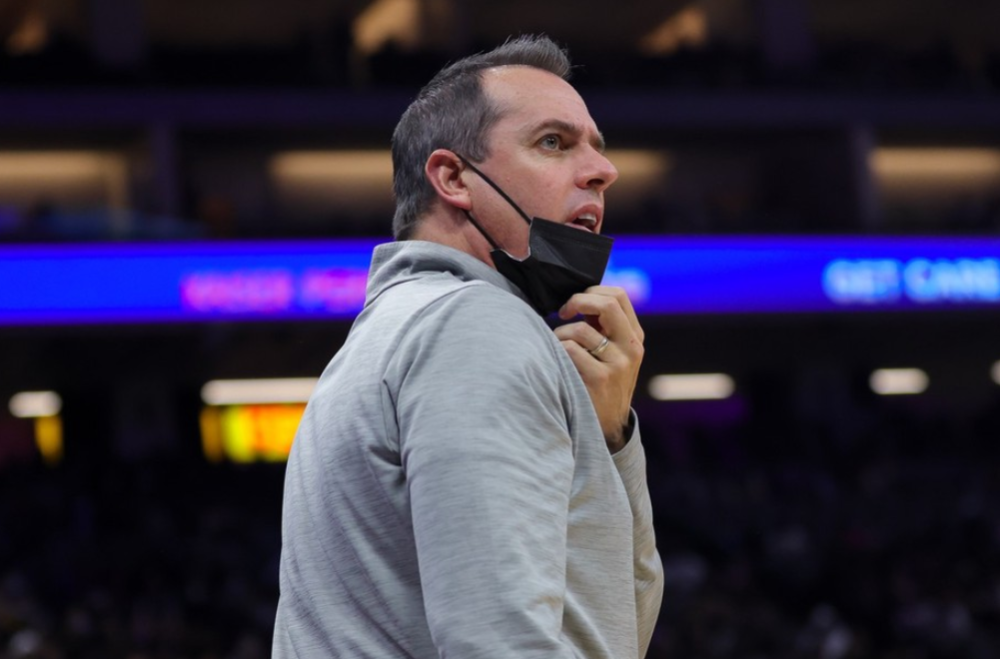 九游会-包含阿扎伦卡遭遇十二连败,湖人教练面临压力!的词条