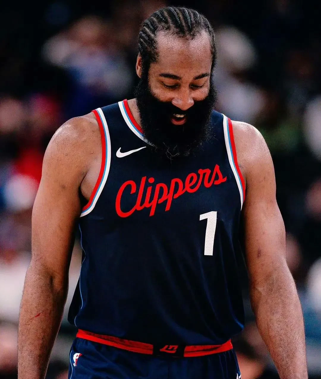 九游-哈登在老鹰比赛中大胜，高光表现引发热议！的简单介绍